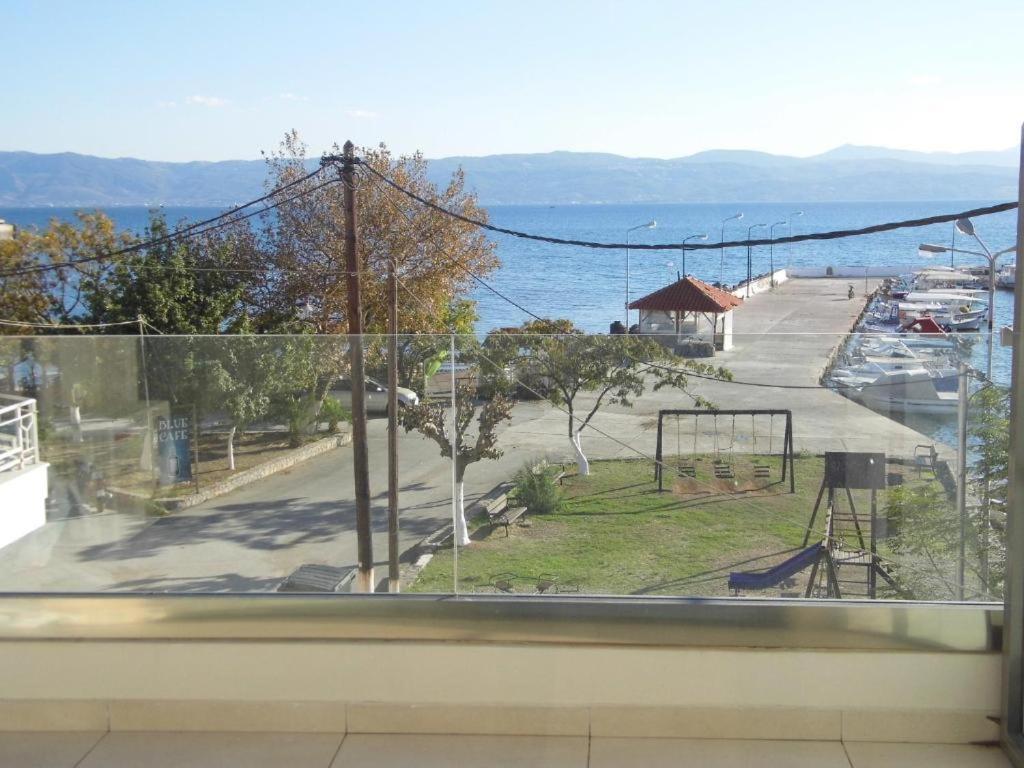 Filippos Apartments Amarynthos Ngoại thất bức ảnh