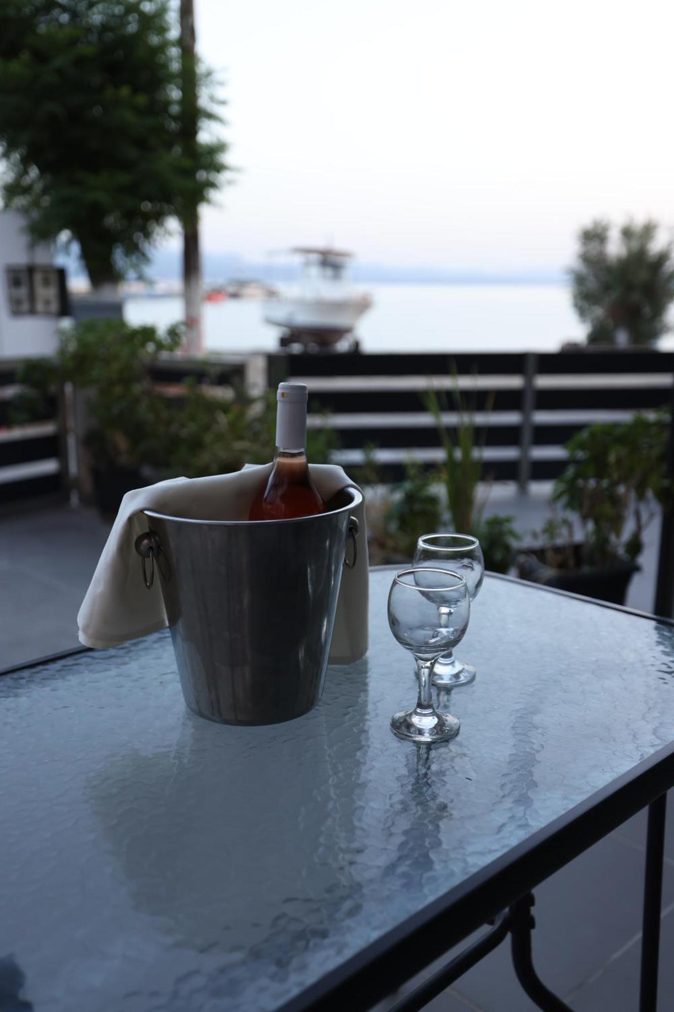 Filippos Apartments Amarynthos Ngoại thất bức ảnh