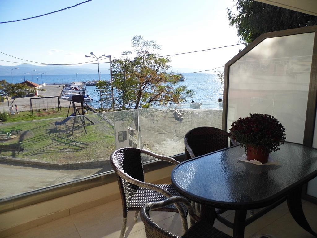 Filippos Apartments Amarynthos Ngoại thất bức ảnh